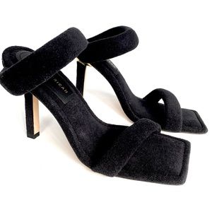 Good American black terry cloth slip on heel- women’s slide on heel- Sz 7.5